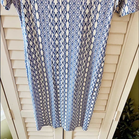 Seráphine Small Geometric Vertical Diamond Print Empire Waist Maternity Dress - Picture 13 of 14